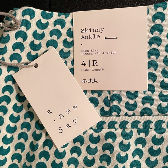 A New Day Slim Fit Ankle Pants Green and White - Picture 10 of 12